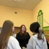 28 декабря 2023 года координатор ресурсного центра Хмыз А.В. провела мастер-класс «Снежный марафон: готовимся к высокорезультативной сессии».   Мастер-класс был организовал для студентов факультетов и институтов БГПУ, с целью помочь эффективно подготовиться к сессиии и справиться с экзаменационным периодом.  Мастер-класс включал в себя несколько этапов:   «Знакомство» - участники рассказали о себе и создали приятную и дружескую атмосферу;  «Позитивное мышление» в ходе которого студенты получили карточки с негативными мыслями и ситуациями, а их задачей было переделать их в положительные высказывания;  «Сессия за 30 минут», координаторы рассказали участникам о двух типах стресса - конструктивном (эустрессе) и деструктивном (дистрессе), а также обсудили методы повышения стрессоустойчивости.   В конце мастер-класса была проведена общая рефлексия, на которой студенты смогли поделиться своими впечатлениями и обсудить какие на их взгляд самые эффективные способы можно использовать для успешной сдачи сессии.